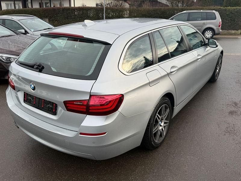 Gebraucht BMW 530 Performance 258 PS (189 kW) 2014 Silber Kombi