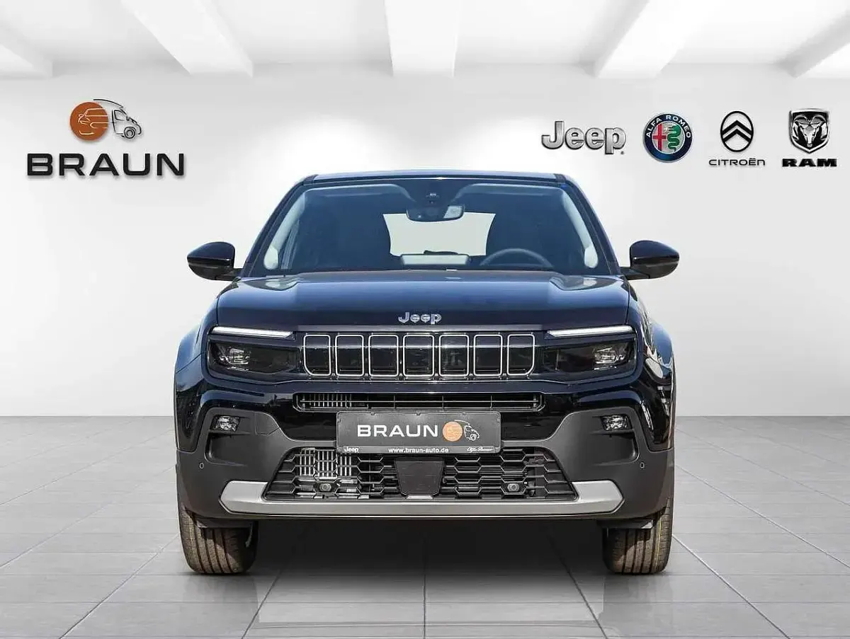 Nouvelle Jeep Avenger Summit 110 ch (80 kW) 2025 Noir SUV