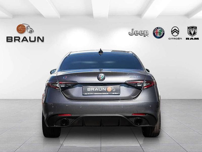 Gebraucht Alfa Romeo Giulia Veloce 280 PS (205 kW) 2024 Nero vulcano Limousine
