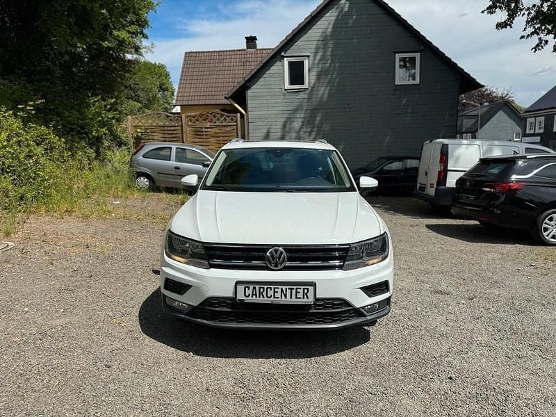 Weiß Gebraucht 2018 VW Tiguan Sound SUV | 15.320 € (Superpreis) - Bild 1/4