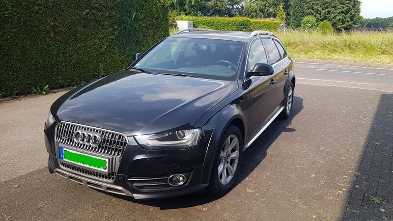 Schwarz Gebraucht 2012 Audi A4 Allroad Sport Kombi | 14.900 € (Guter Preis) - Bild 1/4