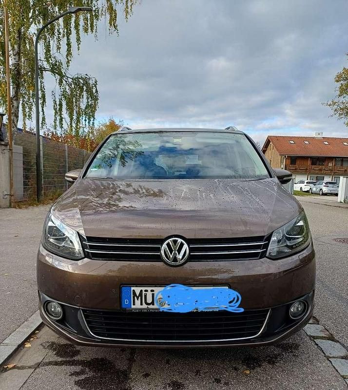 Gebraucht 2011 VW Touran Highline Van / Kleinbus | 6.900 € (Fairer Preis) - Bild 1/4