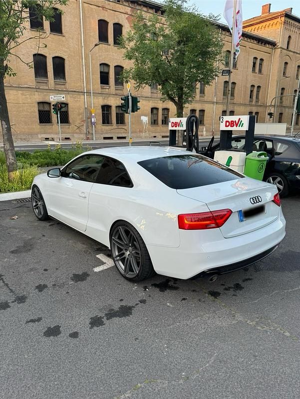 Gebraucht Audi A5 Competition 292 PS (214 kW) 2013 Weiß Coupé