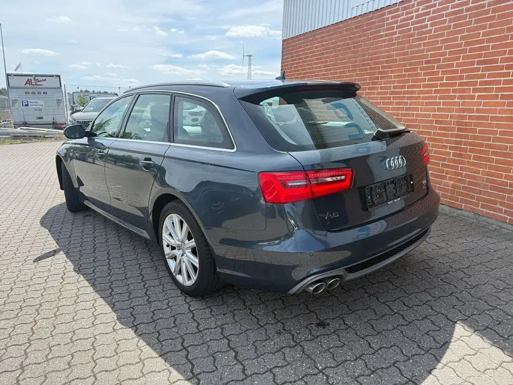 Gebraucht Audi A6 S-Line 177 PS (130 kW) 2014 Blau Kombi