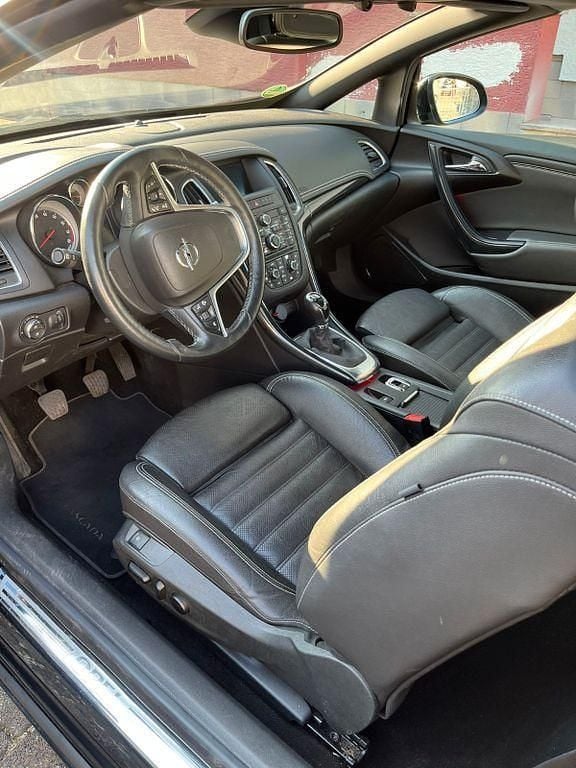 Gebraucht Opel Cascada 200 PS (147 kW) 2015 Schwarz Cabrio