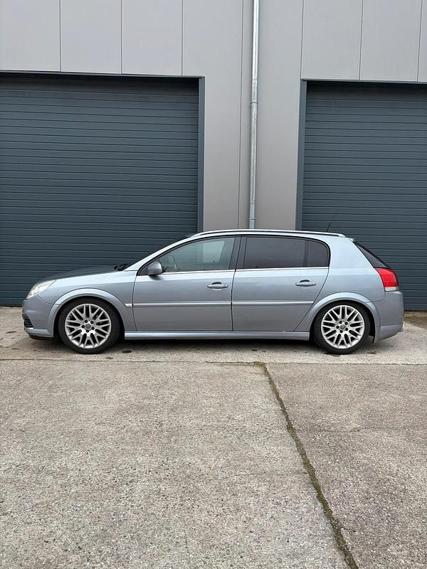 Gebraucht Opel Signum 150 PS (110 kW) 2007 Silber Kleinwagen