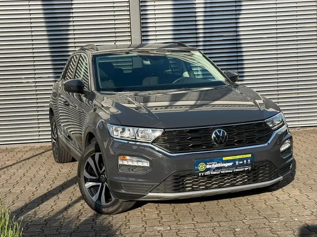 Gebraucht VW T-Roc Active 110 PS (80 kW) 2021 Grau SUV
