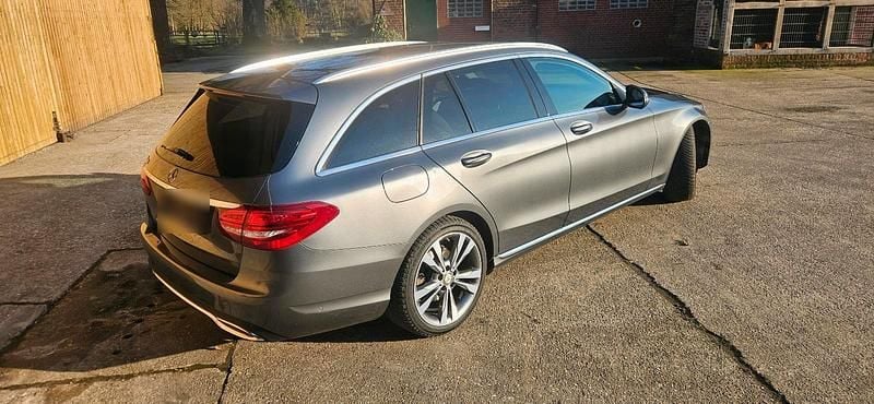 Gebraucht Mercedes C200 184 PS (135 kW) 2017 Grau Kombi