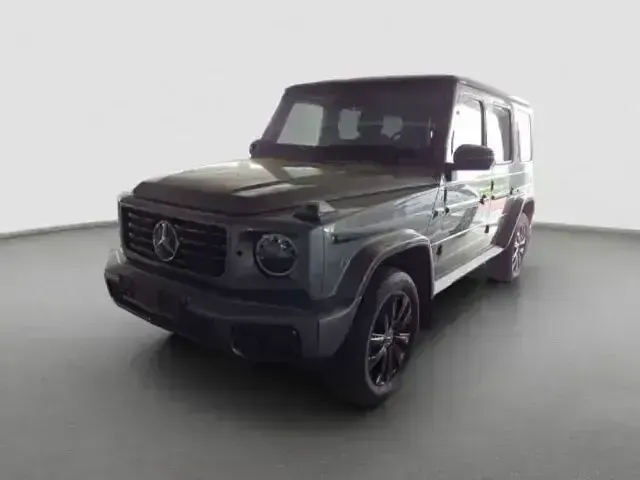 Gebraucht Mercedes G450 Night 367 PS (269 kW) 2024 Selenitgrau (metallic) SUV