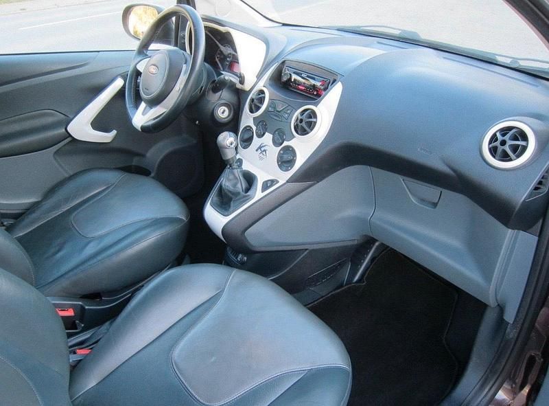 Gebraucht Ford Ka 69 PS (50 kW) 2010 Braun Kleinwagen