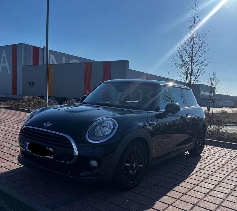 Second-hand Mini Cooper 136 CP (100 kW) 2015 Negru Hatchback