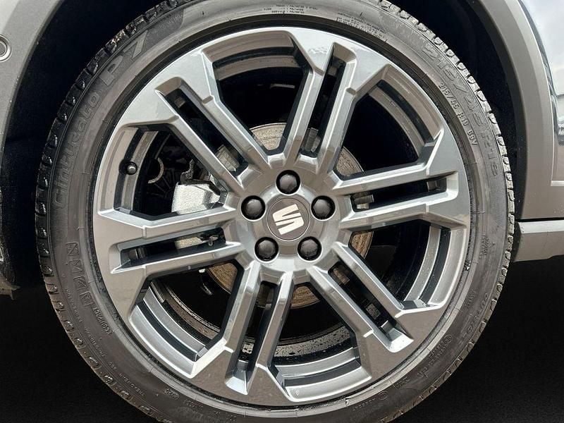 Neu Seat Arona FR 116 PS (85 kW) 2025 Grau SUV