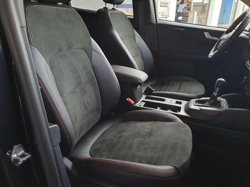 Gebraucht Ford Kuga ST-Line X 150 PS (110 kW) 2024 Schwarz, obsidianschwarz metallic SUV