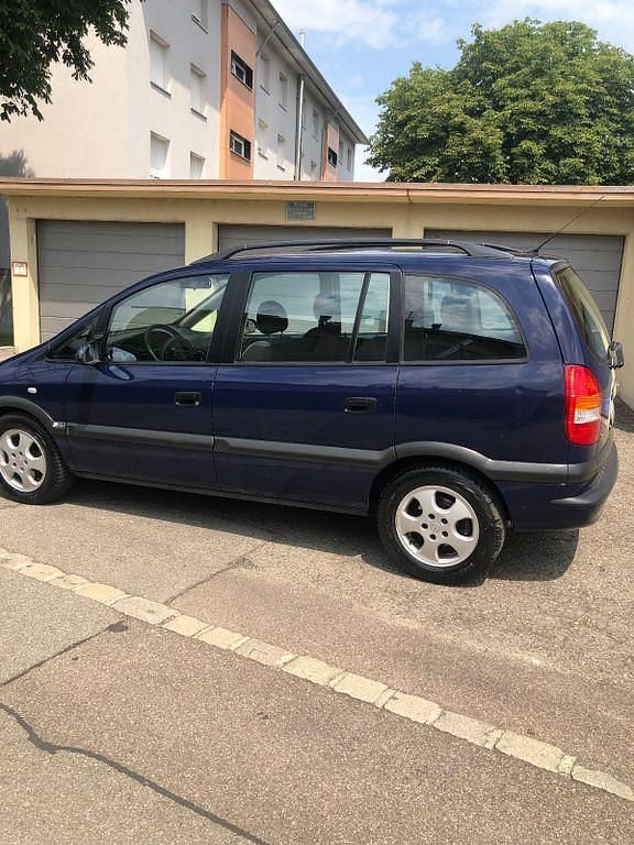 Gebraucht 2002 Opel Zafira Van / Kleinbus | 3.250 € (Etwas zu teuer) - Bild 1/4