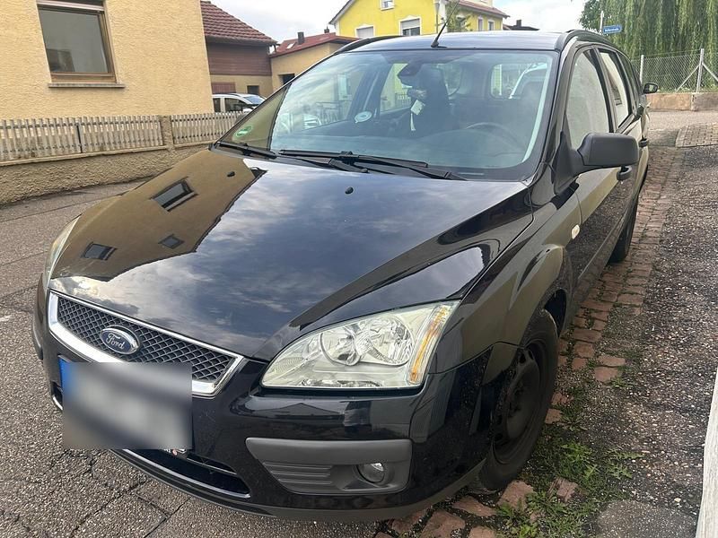 Schwarz Gebraucht 2007 Ford Focus Kombi | 1.099 € (Guter Preis) - Bild 1/4