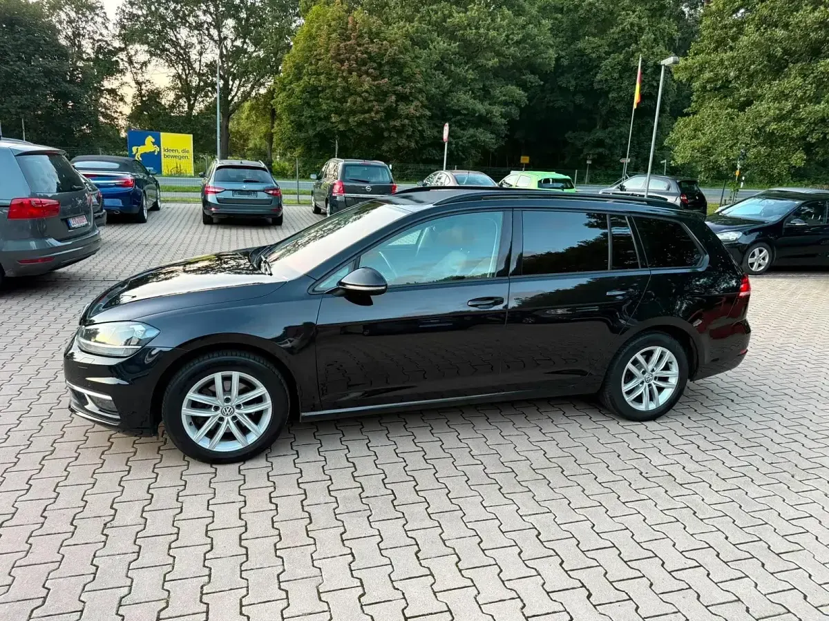 Gebraucht VW Golf VII Comfortline 150 PS (110 kW) 2017 Schwarz Kombi