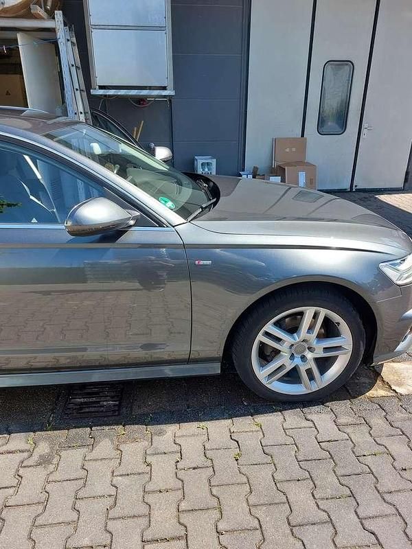 Gebraucht Audi A6 S-Line 190 PS (139 kW) 2018 Grau Kombi