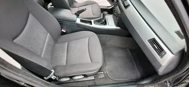 Gebraucht BMW 318 Basis 129 PS (94 kW) 2006 Schwarz Kombi