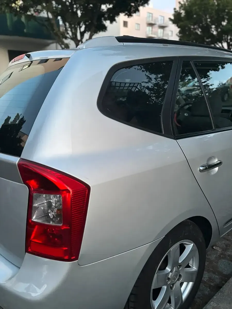 Brugt Kia Carens 144 HK (105 kW) 2008 Grå MPV