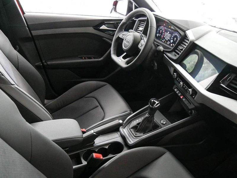 Neu Audi A1 S-Line 207 PS (152 kW) 2026 Progressivrot metallic Limousine