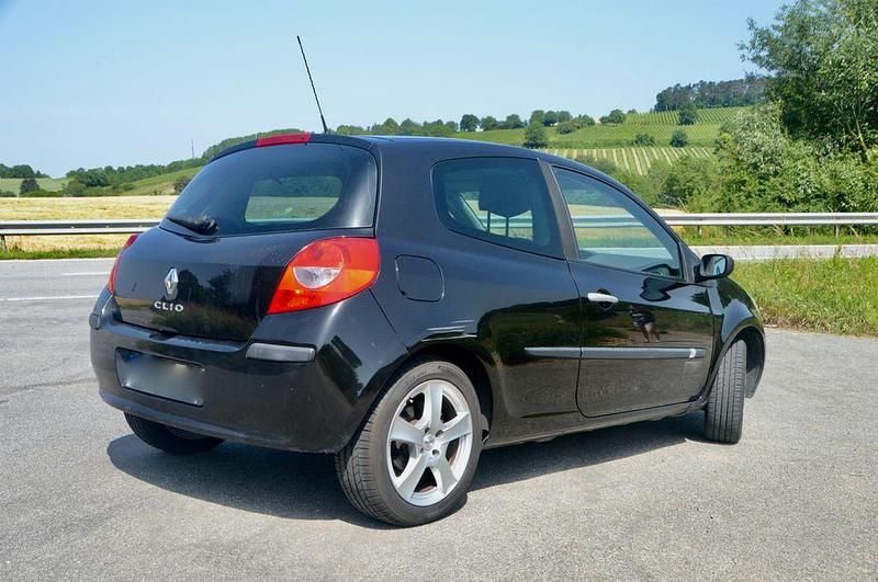 Schwarz Gebraucht 2008 Renault Clio II Exception Limousine | 2.779 € (Fairer Preis) - Bild 1/4