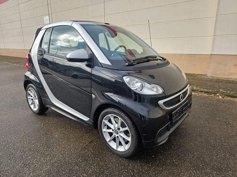 Gebraucht Smart ForTwo Cabrio 71 PS (52 kW) 2013 Schwarz Cabrio