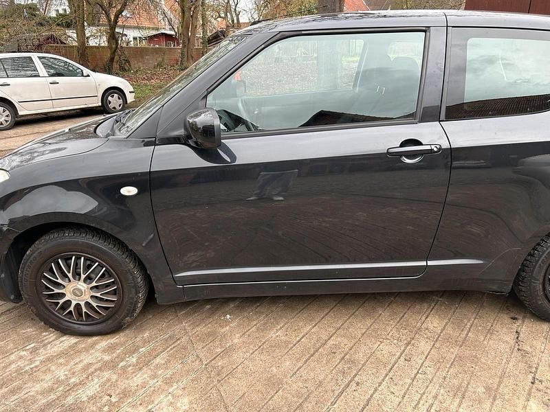Gebraucht Suzuki Swift 92 PS (67 kW) 2005 Schwarz Kleinwagen