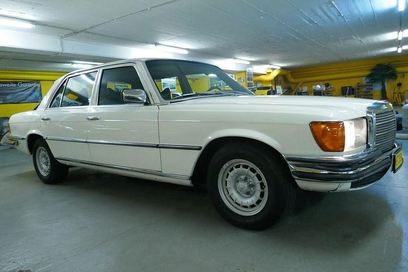 Gebraucht Mercedes 450 224 PS (164 kW) 1973 Weiß Limousine