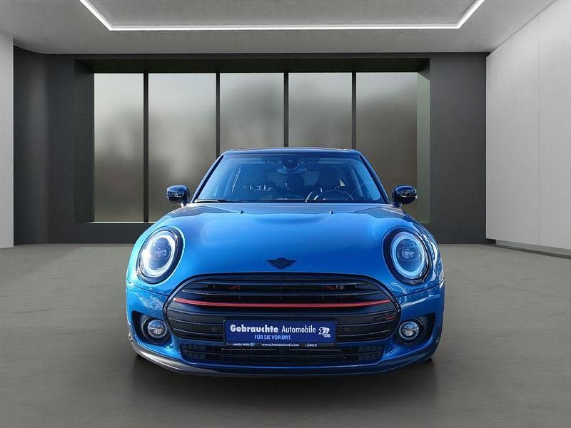 Gebraucht Mini Cooper Clubman Classic 136 PS (100 kW) 2021 Blau / island blue (metallic) Kombi