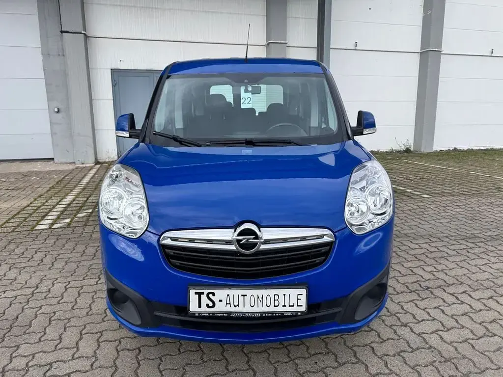 Gebraucht Opel Combo Edition 105 PS (77 kW) 2013 Blau Van / Kleinbus