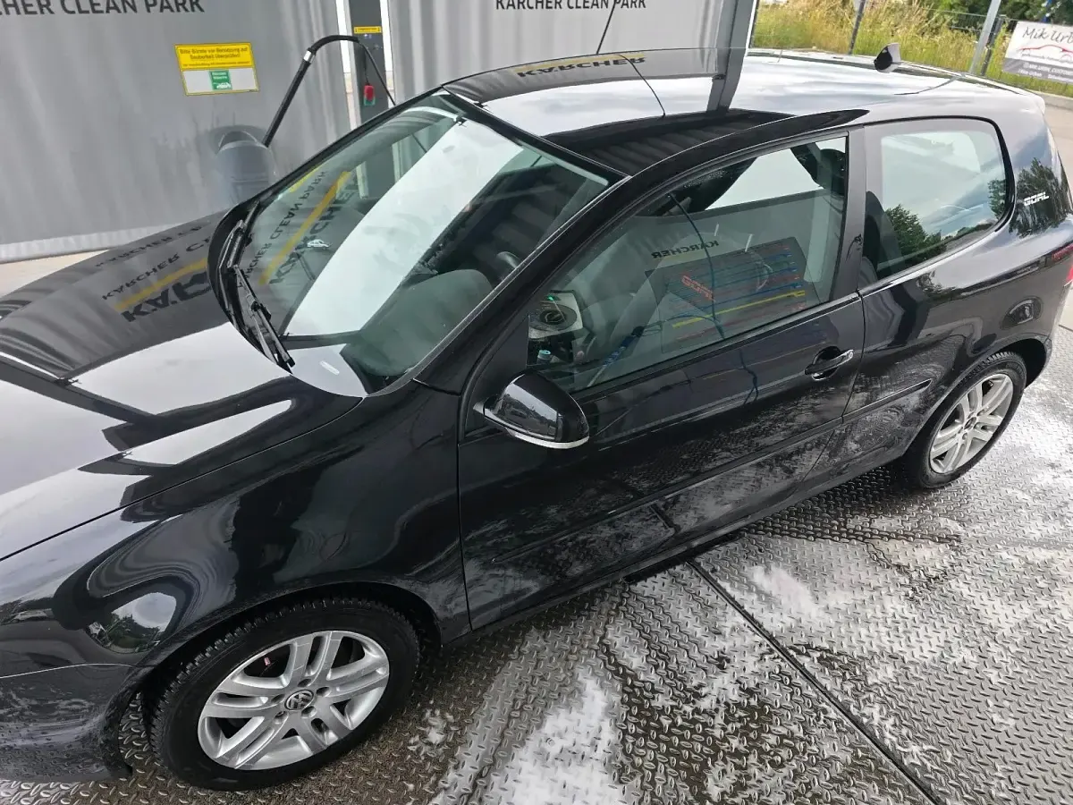 Gebraucht VW Golf V Edition 75 PS (55 kW) 2006 Schwarz Kleinwagen