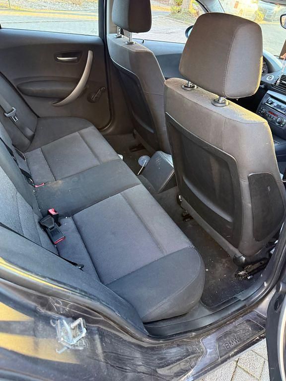 Gebraucht BMW 118 143 PS (105 kW) 2006 Grau Kleinwagen