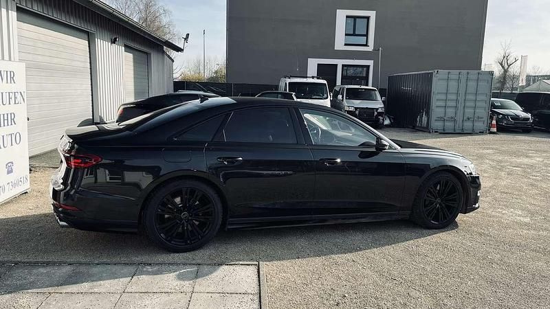 Gebraucht Audi S8 571 PS (419 kW) 2020 Vesuvgrau metallic Limousine