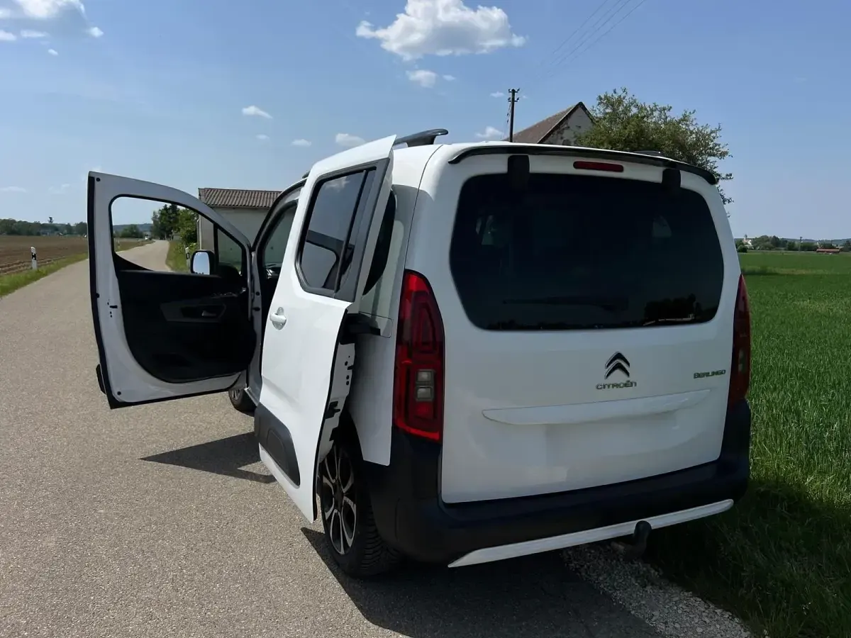Gebraucht Citroën Berlingo Shine 131 PS (96 kW) 2020 Weiß Van / Kleinbus