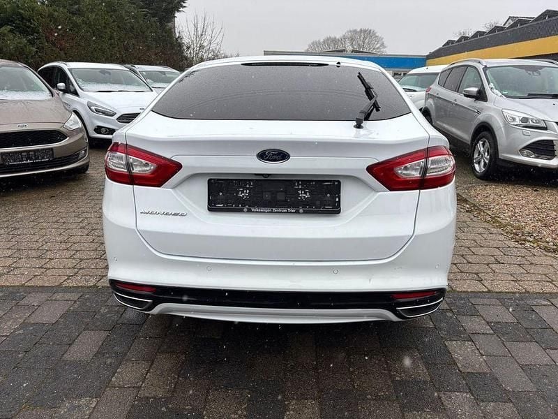 Używany Ford Mondeo Titanium 179 KM (131 kW) 2016 Biały Sedan/Limuzyna