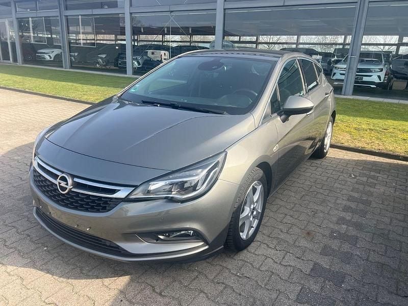Gebraucht Opel Astra Dynamic 150 PS (110 kW) 2017 Grau Limousine