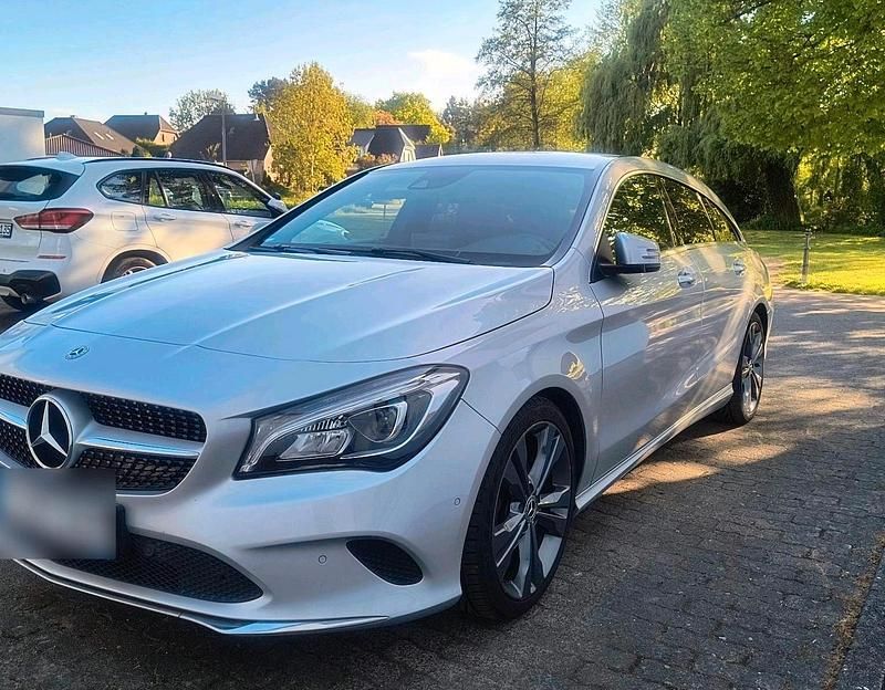Gebraucht Mercedes CLA180 122 PS (89 kW) 2018 Silber Limousine
