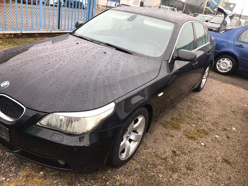 Gebraucht BMW 525 177 PS (130 kW) 2004 Schwarz Limousine