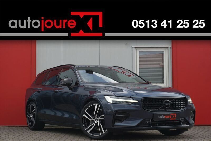 Blau Gebraucht 2019 Volvo V60 R-Design Kombi | 20.389 € - Bild 1/4