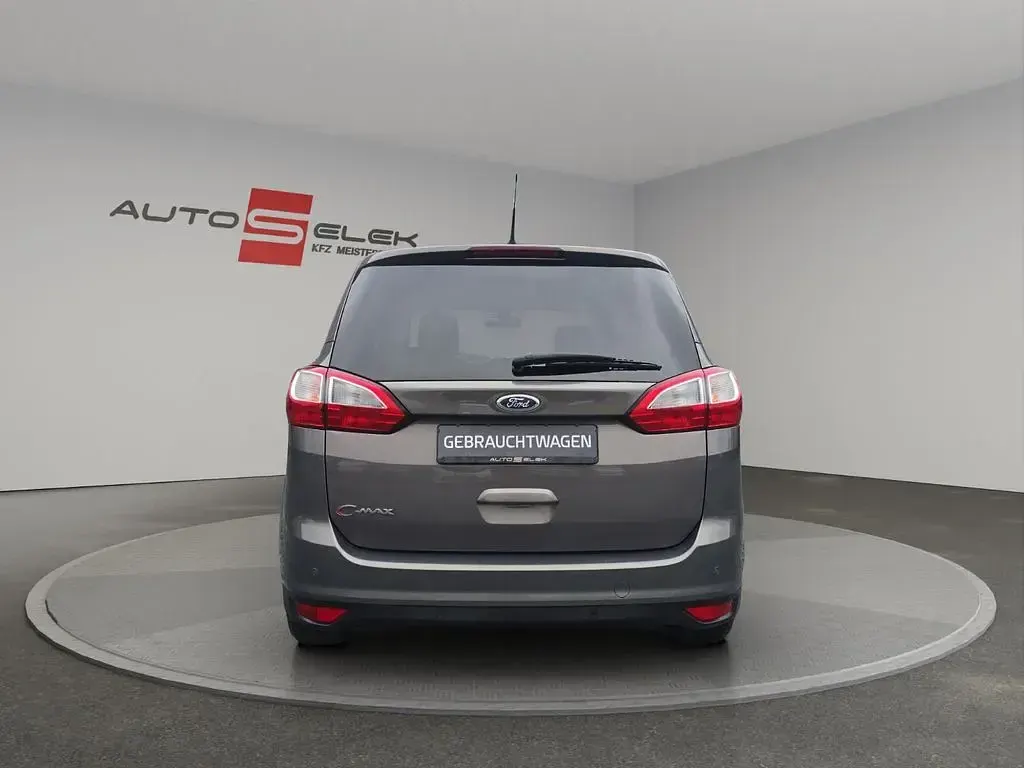 Gebraucht Ford Grand C-Max Titanium 140 PS (102 kW) 2012 Braun Van / Kleinbus