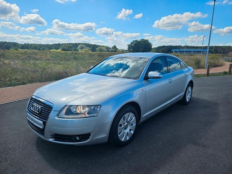 Silber Gebraucht 2004 Audi A6 Limousine | 4.200 € (Fairer Preis) - Bild 1/4