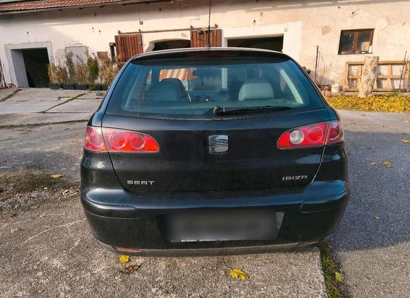 Gebraucht Seat Ibiza 75 PS (55 kW) 2003 Schwarz Kleinwagen