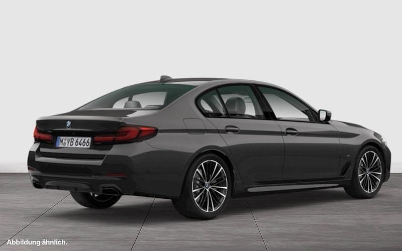 Gebraucht BMW 520 Sport Line 184 PS (135 kW) 2023 Sophistograu brillanteffekt Limousine