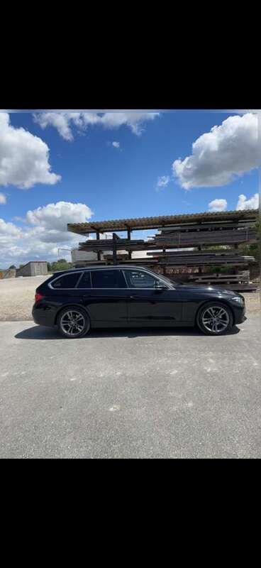 Schwarz Gebraucht 2019 BMW 320 Sport Line Kombi | 22.800 € (Guter Preis) - Bild 1/4