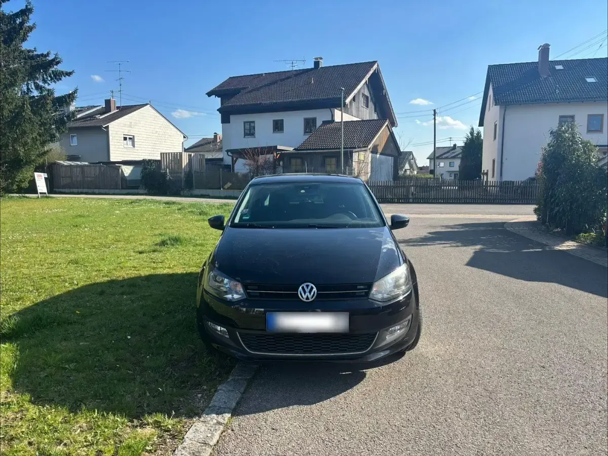 Gebraucht VW Polo Life 60 PS (44 kW) 2013 Schwarz Kleinwagen