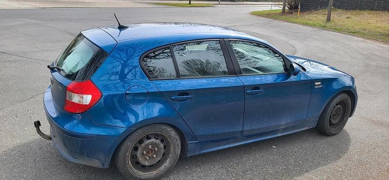 Gebraucht BMW 120 150 PS (110 kW) 2004 Blau Kleinwagen