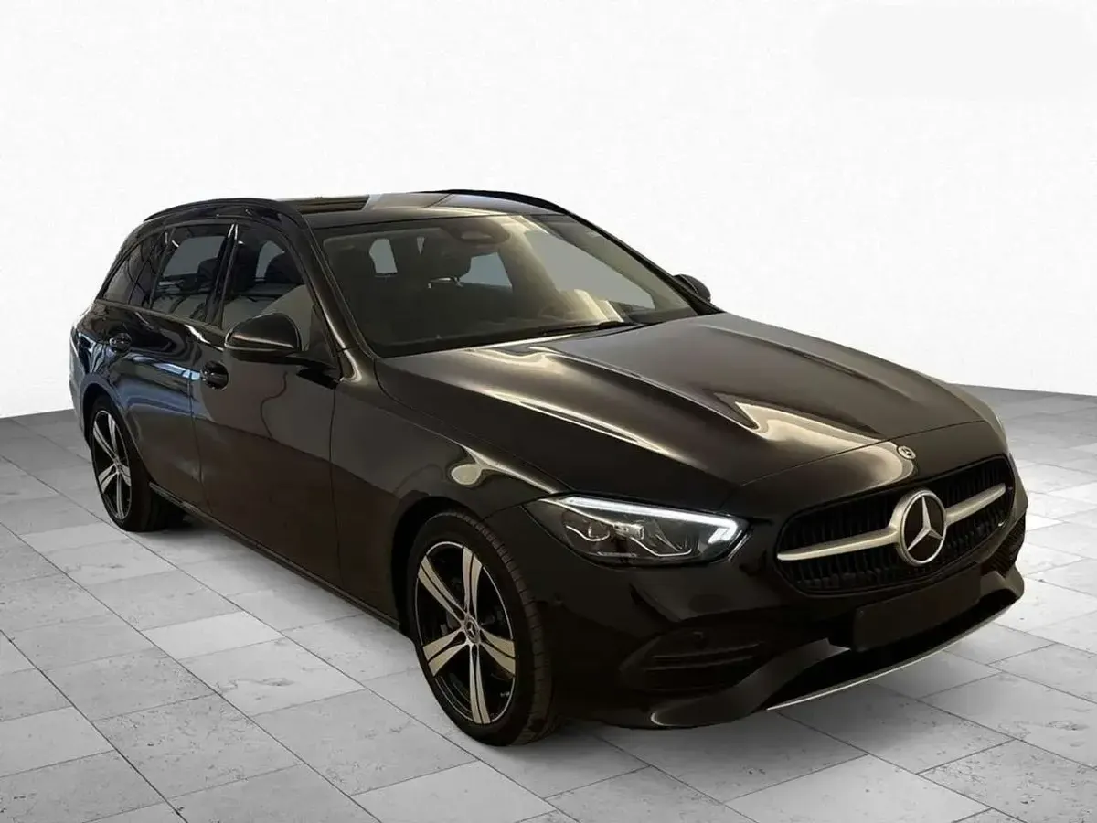 Gebraucht Mercedes C200 163 PS (119 kW) 2022 Obsidianschwarz Kombi