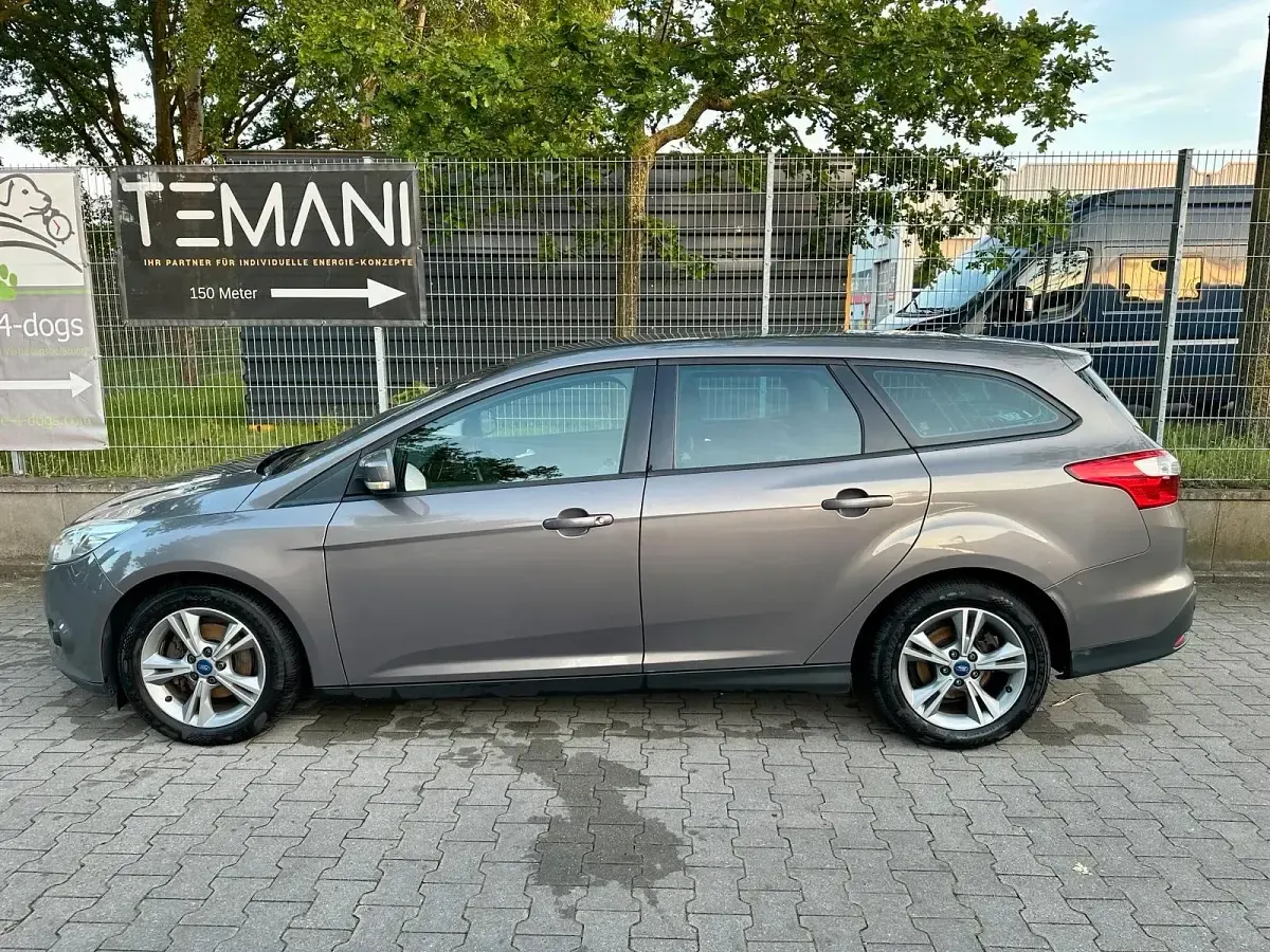 Gebraucht Ford Focus Trend 116 PS (85 kW) 2014 Braun Kombi