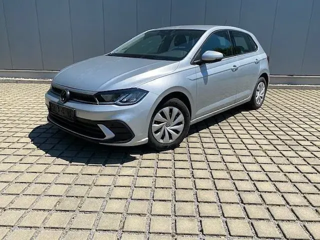 Gebraucht VW Polo Life 80 PS (58 kW) 2023 Reflexsilber metallic Kleinwagen