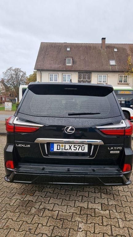 Gebraucht Lexus LX570 367 PS (269 kW) 2020 Schwarz SUV